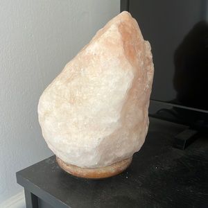 pure authentic Himalayan salt lamp